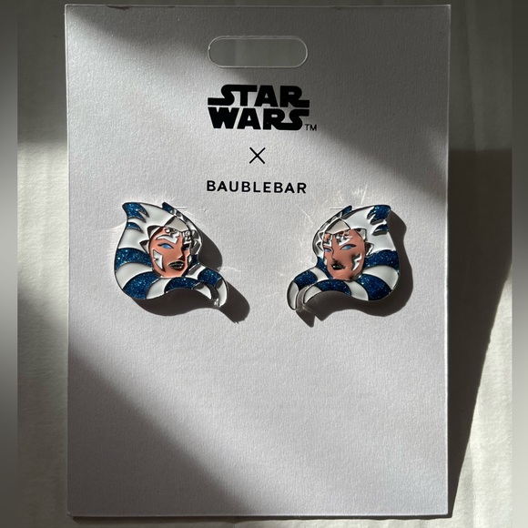 Star Wars x Baublebar Ahsoka Tano Earrings Disney Store Women of the Galaxy - Picture 3 of 7
